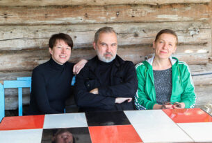 Почему арт-деревня Каптаруны стала местом притяжения для известных творческих людей?