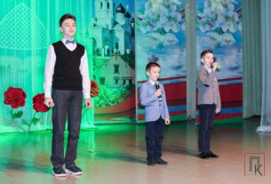 Праздничный концерт к 8 Марта подготовили участники художественной самодеятельности РДК