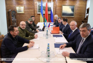 В Беловежской пуще начался третий раунд переговоров России и Украины