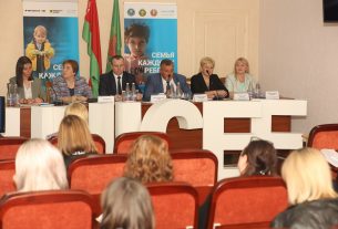 ЮНИСЕФ в Беларуси запускает программу «Семья каждому ребенку» в Витебской области