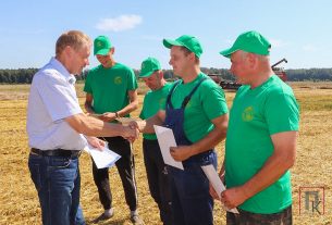 Жатва в ОАО «Хотилы-агро» завершена. За 20 дней здесь намолотили 13150 тонн зерна