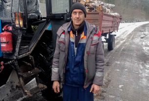 Поставский лесхоз получил новый трактор в подарок за победу в республиканском смотре-конкурсе