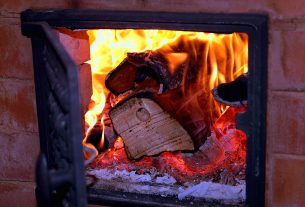 Как согреться безопасно в пожароопасный сезон? Советы спасателей