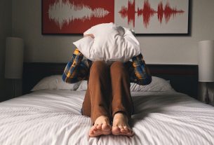 Сегодня ГАИ проводит комплекс профилактических мероприятий "Каждому пешеходу — фликер в дорогу"