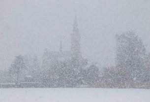 Что делать при сильном снегопаде? Советы спасателей