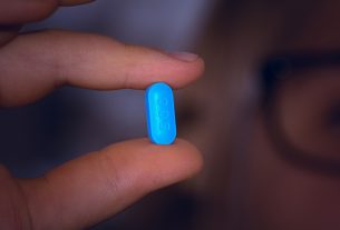 Подростковая наркомания: в чём причина и что должно насторожить родителей?