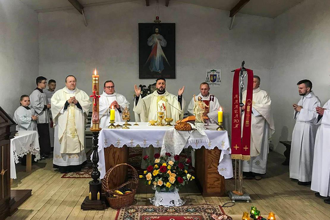У маладой пастаўскай парафіі Езуса Міласэрнага адбылася ўрачыстасць Божай Міласэрнасці