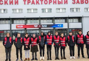 Старшеклассники района побывали с экскурсией на флагмане машиностроения Беларуси — Минском тракторном заводе