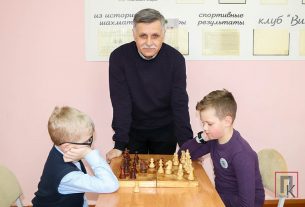 Хрыстос уваскрос!