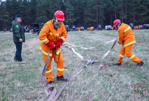 «Неделя леса». Работники Дуниловичского дома-интерната и проживающие посадили ели и берёзы на площади 0,4 гектара