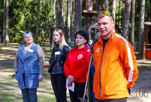 Фоторепортаж: 2-дневный районный туристский слёт учащихся школ стартовал сегодня в СТК «Озерки»
