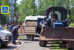 Фоторепортаж: Общественная акция "Чистый городок — наша общая забота!" продолжается
