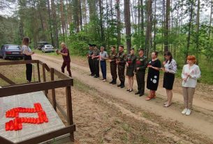 Фоторепортаж: Митинг-реквием на месте захоронения жертв ВОВ возле д. Кашицы и оцифровка памятника