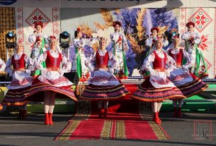 Фотарэпартаж: Урачыстае адкрыццё XXXIII Міжнароднага фестывалю народнай музыкі «Звіняць цымбалы і гармонік»