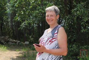 В Поставском ТЦСОН работает контакт-центр «Служба спасения от одиночества»