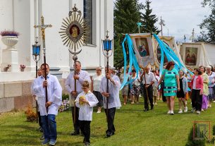 Хозяйства района завершили уборку озимого ячменя. Средняя урожайность составила 35,5 центнера с гектара