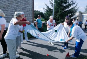 Активное времяпровождение для получателей социальных услуг организовало ГУ "Поставский ТЦСОН"