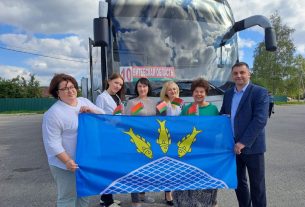 Фотофакт: Делегация Поставского района уже в пути в Минск на празднование Дня народного единства