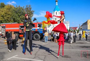 В Единый день безопасности на центральной площади в Поставах развернулся целый город безопасности