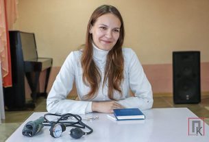 Алла Кравченко работает учительницей начальных классов в СШ №3 уже 35 лет