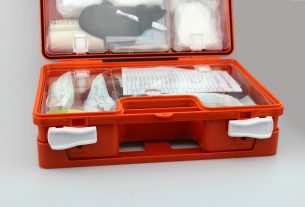 Минздрав установил перечень автомобильной аптечки, её вложений и порядок комплектации