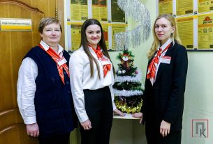 Воспитанников СПЦ с Новым годом поздравили руководство района и многочисленные гости (+видео)