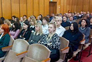 Маленькой поставчанке Софии Каравацкой присвоен символический почетный статус «Дитя мира»