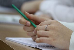 Белорусские учащиеся старших классов будут факультативно изучать военный перевод