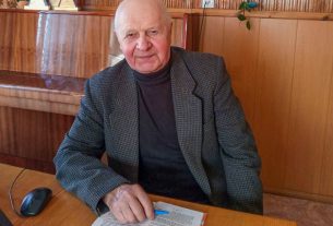 Учитель Воропаевской ДШИ им. И. Сушко Валентин Жагуло: «Мы выбираем будущее для детей и внуков»