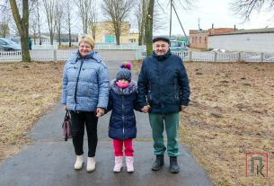 Жители аг. Хотилы и близлежащих деревень активно приходят на избирательные участки