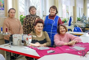 Опытные и старательные — так говорит о работниках райбыткомбината его директор Тереза Корчажко