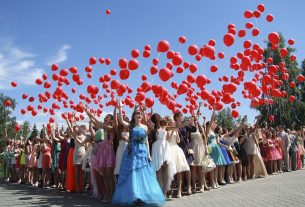 Выпускные вечера в школах Беларуси пройдут 14 июня