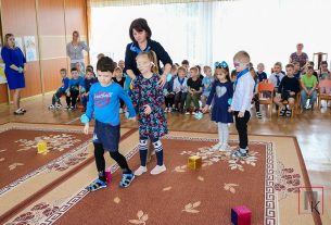 В детском саду №5 прошла акция «Зажги синим!» ко Дню распространения информации о проблеме аутизма