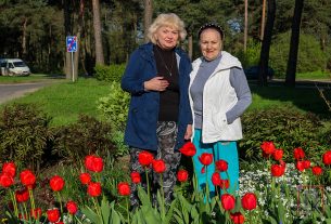 Посмотрите, какую красоту создали своими руками жительницы дома №19 по ул. Космонавтов