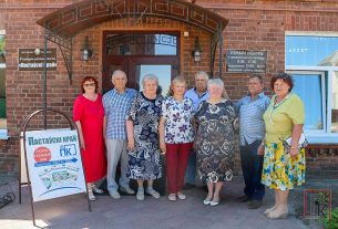 В уютной атмосфере проходит встреча ветеранов редакции районной газеты "ПК" и типографии