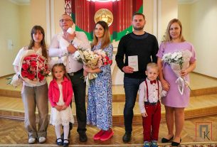 Торжественная регистрация новорожденных прошла в отделе ЗАГС Поставского райисполкома