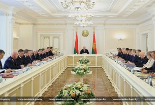 19 августа Президент Беларуси провёл совещание с руководством Совета Министров