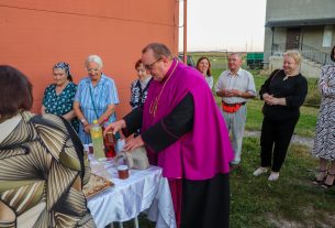 5 верасня каталіцкі Касцёл адзначыў ўспамін святых Бярнарда і Лаўрэнція, якія лічацца апекунамі пчол і пчаляроў