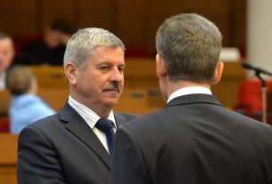 В Беларуси военнослужащие лишатся пенсий, уехав в недружественные страны.