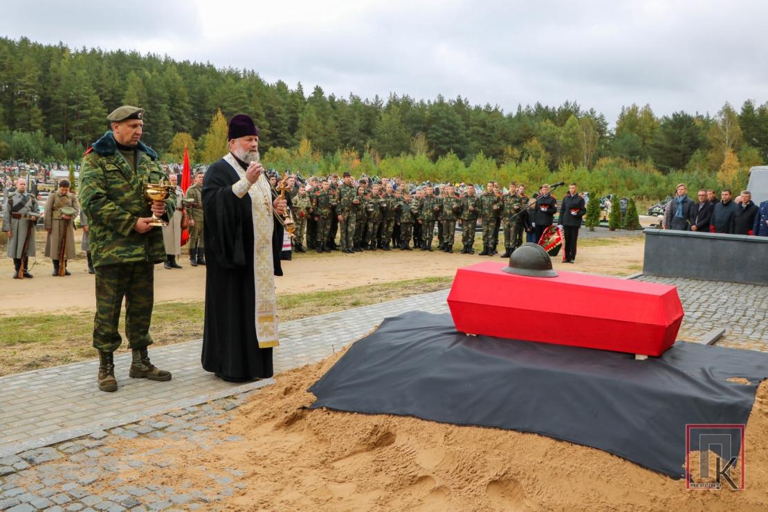 Фоторепортаж: В Поставах перезахоронили останки воинов, погибших во время Первой Мировой войны
