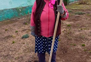 33 гектара в день засевает яровыми механизатор ОАО «Камайский-агро» Иван Ярковский