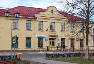 Почтальон Ольга Вишневская: «Приятно, что люди ждут меня, а я стараюсь приходить к ним с хорошим настроением»