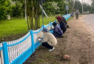 Жители Лучая самостоятельно заботятся о том, чтобы их деревня была ухоженной и красивой