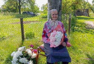 Нина Викентьевна Машаро из д.Василины отметила свое 90-летие