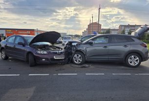 24 июля на перекрестке возле магазина "Соседи" произошло ДТП