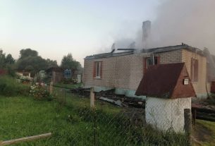 В Воропаево на пожаре жилого четырехквартирного дома погиб мужчина