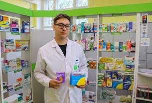 Пограничники провели профориентацию для учащихся поставской школы № 1