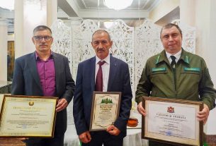 Андрей Мурзич и его дочь Александра вместе работают в лесном хозяйстве