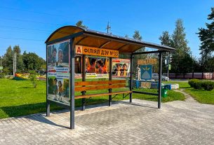 Пограничники провели профориентацию для учащихся поставской школы № 1