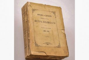Пограничники провели профориентацию для учащихся поставской школы № 1